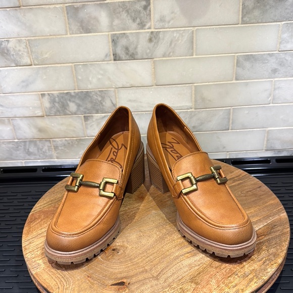 Zodiac Gemma Hardware Lug Sole Brown Loafers with Gold Buckle - Picture 7 of 7